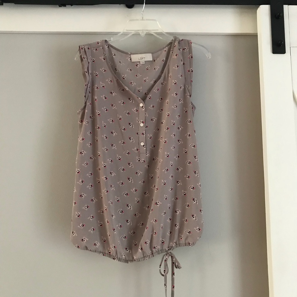 LOFT Sleeveless Blouse. Size S